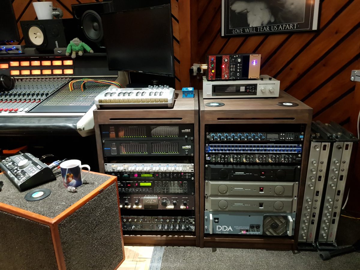 Studio Rack Mounts JM Woodcraft